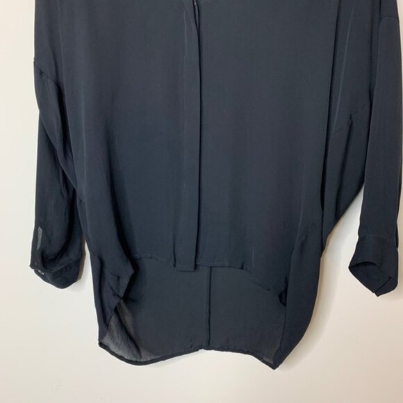 Aritzia Babaton Blouse High Low Hem Silk Button Down Black 3/4 Length Size XS - Picture 4 of 10
